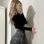 SOY CHLOE UNA MASAJISTA ABIERTA CARINOSA Y DIVERTIDA INCALL SKINNY BLOND GIRL