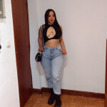 EMILY LATINA - Bienvenidos a mi perfil soy una bella colombiana. Mi mayor deseo es que pases un mome