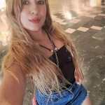 Somos tres amigas a primera se llama Luciana cuando pregunte diga que está buscando Luciana