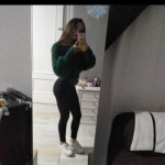 Hey how are you? - Holaa mis amores !! Me llamo CAMI tengo 20 años y soy rumana .. Divertida muy amo