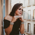 Valeria Cruz Magia latina en cada instante y noche de