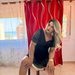 KIARA JUEGO EN UNA SOLA JOVENCITA LATINA