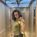 Monika - Hola! Aqui monika una chica trans joven y alternativa! Nada operado todo ! Masajes citas ac