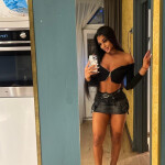 Mía Latina Hermosa - Hola chicos soy mía una chica trans muy divertida cariñosa descomplicada muy co