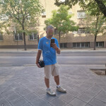 Tengo Sitio 24h y - En Granada capital átiendo en mi piso o me puedo mover a domicilio. Yo por sesió