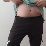 Chico majo con lugar privado .