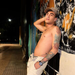 Alex chico latino tatuado