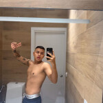 Joven latino - Hola soy Camilo joven varonil educado y de paso en Barcelona España . Ofrezco compañí