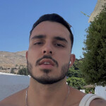 Masculino - Joven atletico y masculino. Me presento como un tipo inteligente amigable y extrovertido
