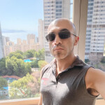 Colombiahnot - Hola soy un chico tranquilo cuando se debe respetuoso me gusta la música los accesori
