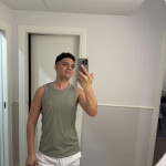 Aaron latino - Soy Aaron Venezolano mas muy bien de y de buen fuerte y firme. experto en mucha y muy