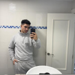 Aaron latino - Soy un chico latino o y muy con ganas de romper y abrir bien tu y tu . y . cuento con