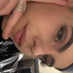 Venta de contenido - Mi nombre es Michelle soy un chico gay femenino de 19 años me encanta viajar qu