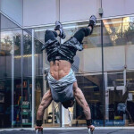 ASHER - Hombre – y Soy el que toma el control y te lleva . Masculino seguro con una energía y sin ro