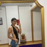 Lauren ARANJUEZ - Hola chicos soy una joven hermosa y real de Colombia tengo 20 años tengo una cara 