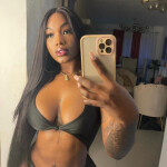 Latina lilina - Soy Mily elegante educada y muy bella me gustan los caballeros guapos y educados