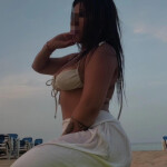 ENCANTADORA Y DULCE MUY COMPLETA DE TRATO EXQUISITO