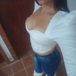 Morena - Soy una mezcla entre canela y miel. Muy dulce..carińosa.. amorosa. la mas atractiva y . Ten