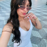 REGINA TODA UNA BOMBA DE ELEITE Y DESEO