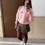 JOVENCITA EN BUSCA DE DIVERSION