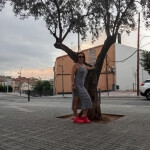 Laura Rumana guapetona a vuelto