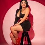 HERMOSA LATINA TODA POR MESA Y LÓPEZ