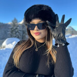 SARA BELLA ATENTA Y MUY DIVERTIDA !!!