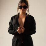 SARA EXQUISITA Y ATRACTIVA MUY COMPLETA!!