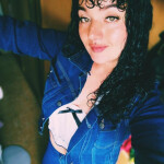 Sol una colombiana que brilla con su energía y encanto