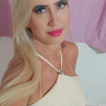 Acompanhante 24 horas desfrutemos juntos