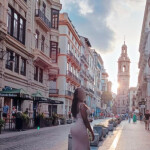 Mulata misteriosa Diosa de ébano para ti. I speak English