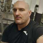 Chicos de compañía - Hola. Soy masculino, duró, fuerte, cuerpo atlético y busco quedar con personas