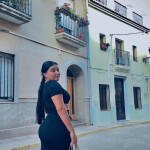 Sara GUAPA Y DIVERTIDA