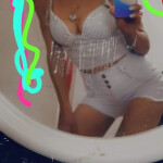 Angie - Hola soy Angie una hermosa mujer de cuerpo delgado y muy . Soy super divertida así que te ha