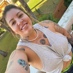 Bruna Andrade diferente esperando que cumplas
