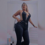 Solo sólidas - SOY PRINCESA Y TENGO TODO LO QUE BUSCAS UNA HERMOSA MUJER ROSTRO ANGELICAL Y CON UN E