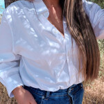 LUCIA AGRADABLE Y SIMPATICA.