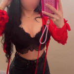 Chica joven cariñosa y