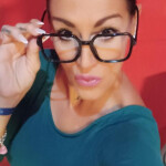 Adela Myers a tu alcance