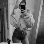 Jovencita - Chica española atractiva jovencita con sitio escríbeme chica simpática