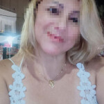 Latina rubia y guapa atractiva