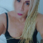 Hola cariño somos una parejita masajes manos