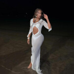 MASAJISTA LATINA - Morenasa experta en masaje se realiza con movimientos suaves lentos y conscientes