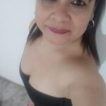Ivana MUJER HERMOSA Y DE SONRISA PELIGROSA