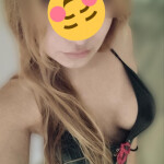 Rubia joven y cariñosa