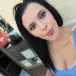 Disponible - Hola amores chica joven española Disponible para lo que necesites hablar videollamada v