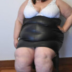Española novedad peso 130 kilos mujer de 4 8 años