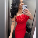 Lau Borges - Hola mi amor soy Laura Estoy disponible para llamadas
