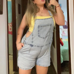 TELÉFONISTA ESPAÑOLA JOVEN Y GUAPA