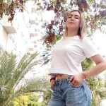 MUJER CON MUCHAS GANAS DE HACER COSITAS